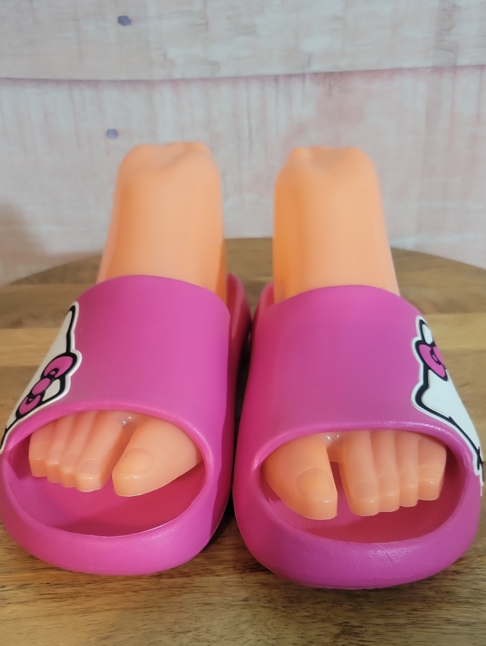 Hello Kitty Slides - Picture 3 of 7